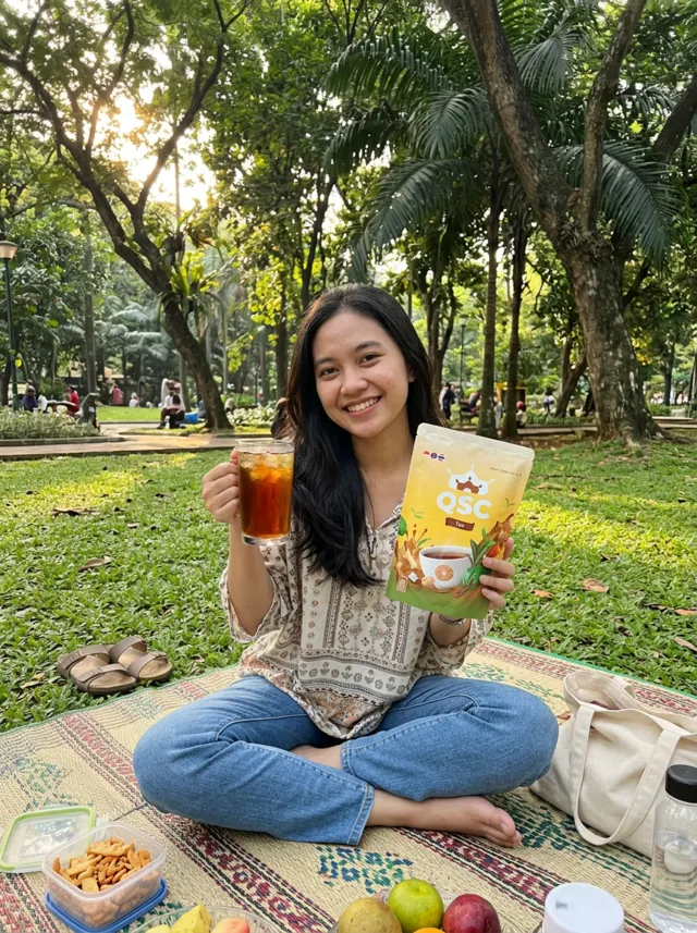ภาพประกอบปิกนิกในสวนกับ QSC Tea เย็น